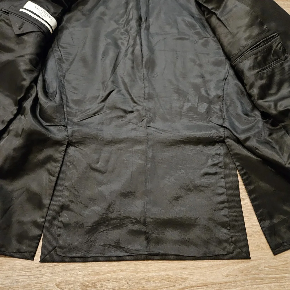 Valentino pre owned